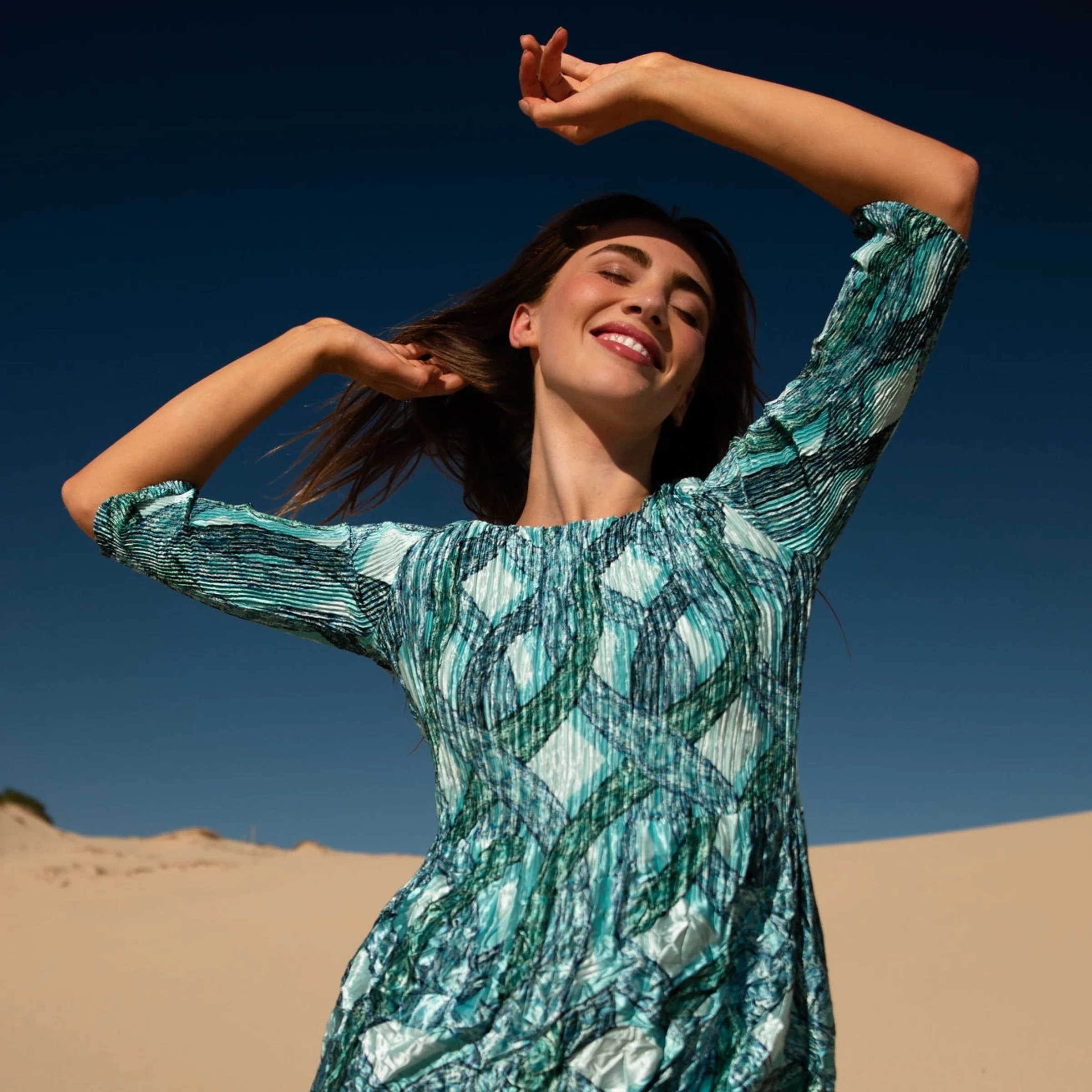 3/4 Sleeve Smash Pocket Dress - Glossy - Image 14