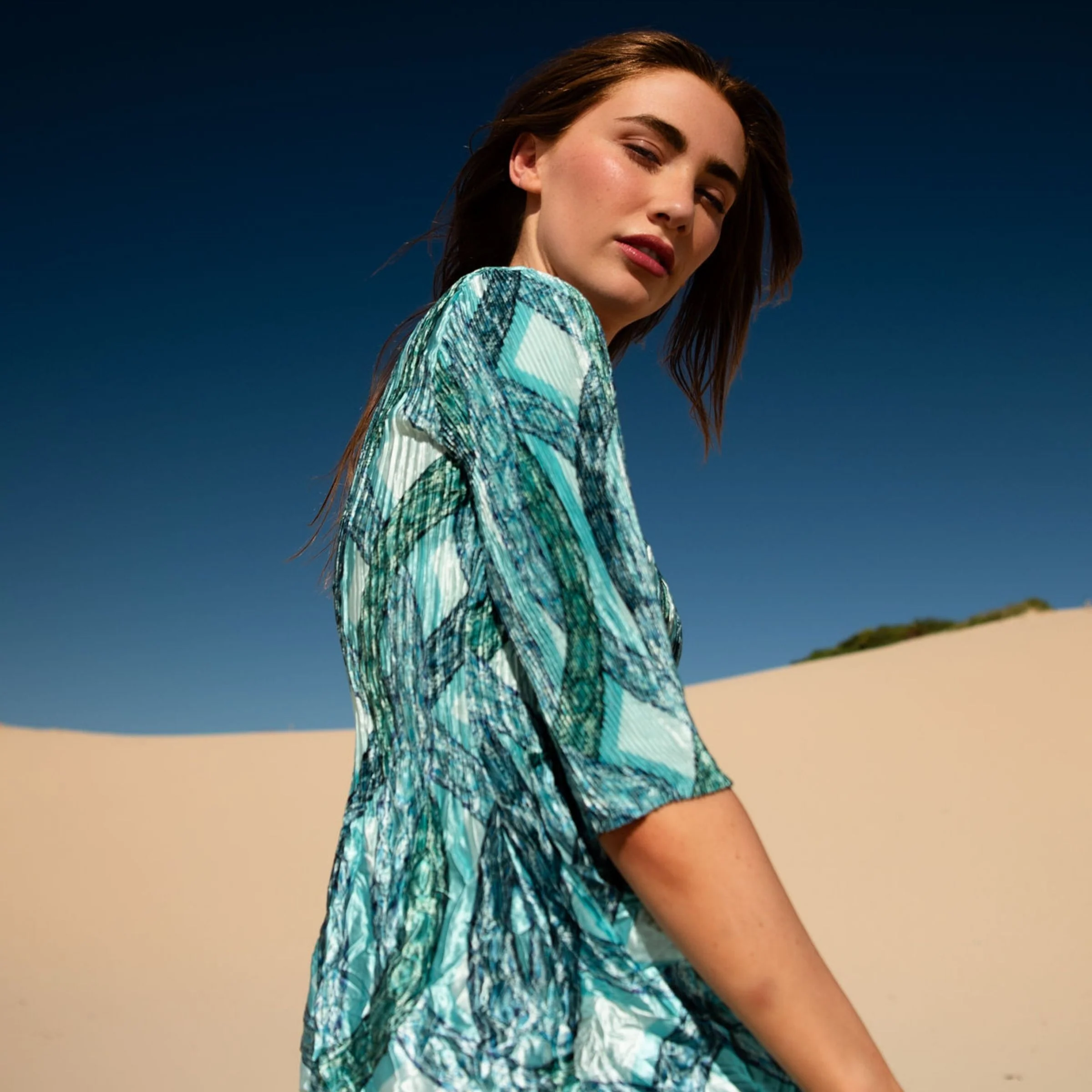 3/4 Sleeve Smash Pocket Dress - Glossy - Image 15